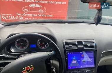 Седан Geely Emgrand 8 (EC8) 2013 в 