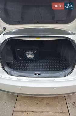 Седан Geely Emgrand 8 (EC8) 2014 в 