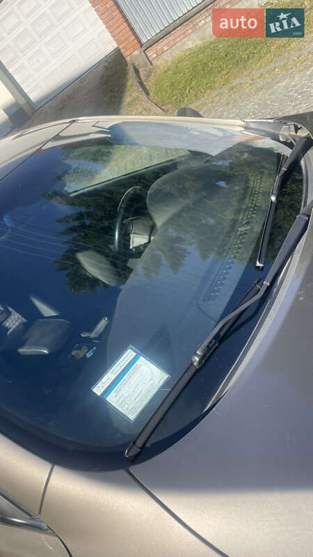 Седан Geely Emgrand 8 (EC8) 2014 в Ужгороді