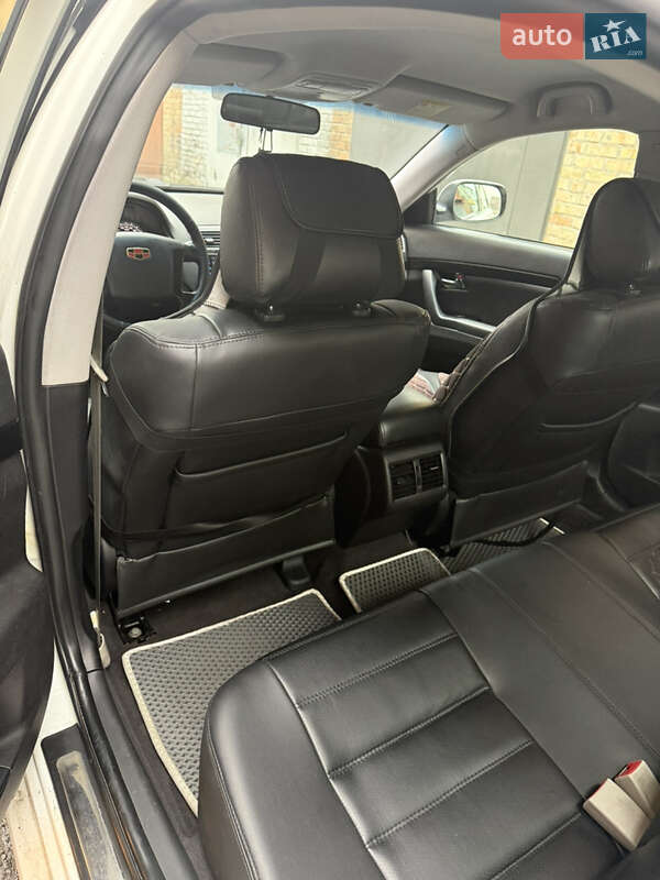 Седан Geely Emgrand 8 (EC8) 2014 в Києві