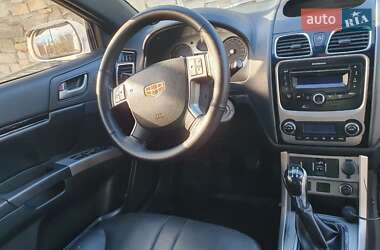 Хэтчбек Geely Emgrand EC7-RV 2012 в 