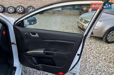 Хэтчбек Geely Emgrand EC7-RV 2013 в 