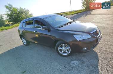 Хэтчбек Geely Emgrand EC7-RV 2012 в 