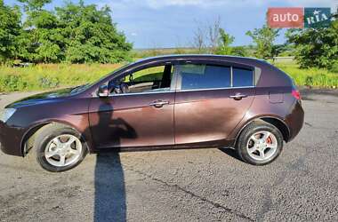 Хэтчбек Geely Emgrand EC7-RV 2012 в 