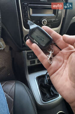 Хетчбек Geely Emgrand EC7-RV 2012 в 