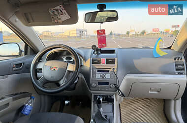 Хэтчбек Geely Emgrand EC7-RV 2011 в 