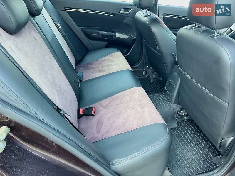 Хетчбек Geely Emgrand EC7-RV 2012 в Києві