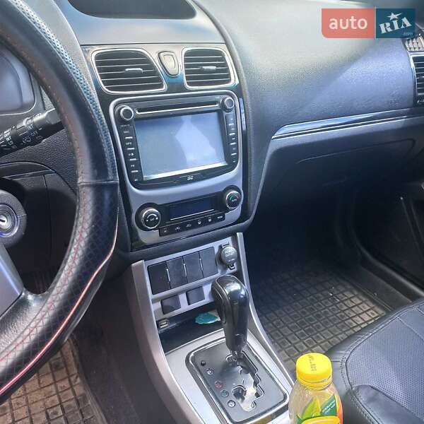 Хетчбек Geely Emgrand EC7-RV 2014 в Чернігові