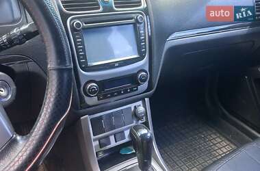 Хетчбек Geely Emgrand EC7-RV 2014 в 