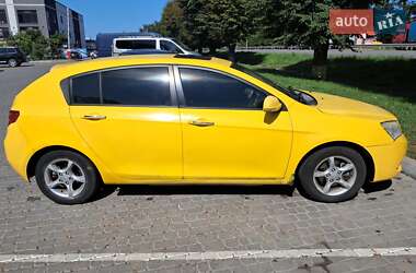 Хетчбек Geely Emgrand EC7-RV 2011 в 