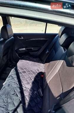 Хэтчбек Geely Emgrand EC7-RV 2013 в 
