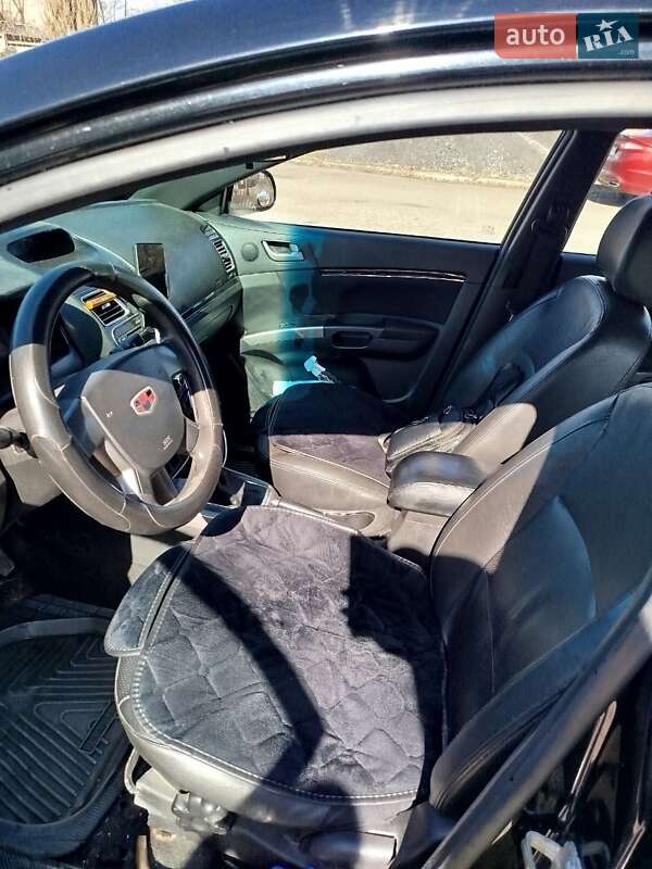 Хетчбек Geely Emgrand EC7-RV 2013 в Кривому Розі