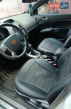 Хетчбек Geely Emgrand EC7-RV 2012 в 