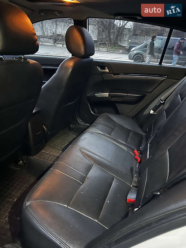 Хетчбек Geely Emgrand EC7-RV 2015 в Києві