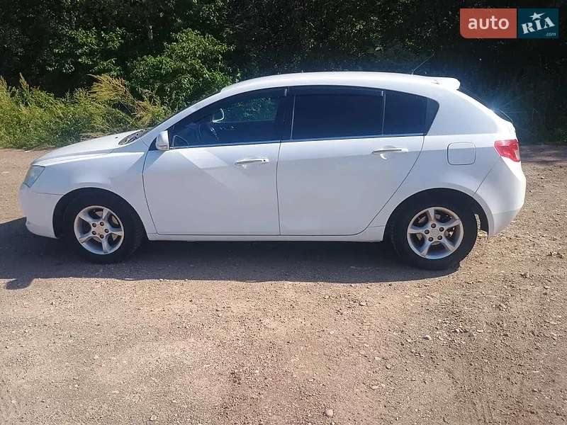 Geely Emgrand 2013