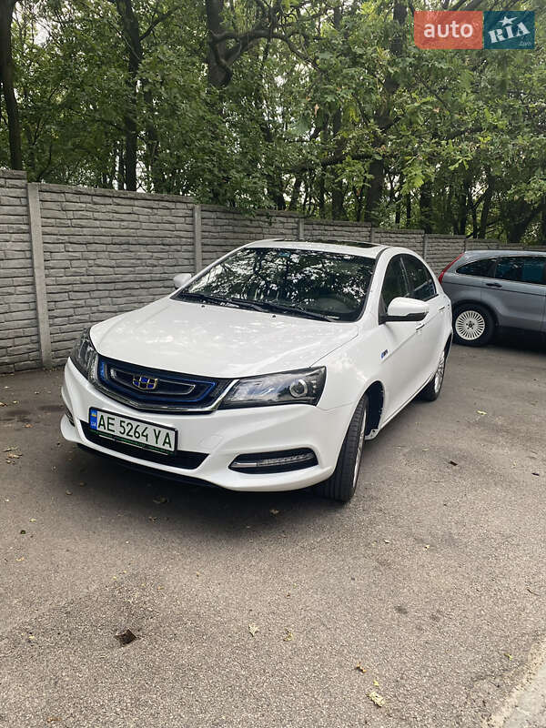 Седан Geely Emgrand EV300 2017 в Днепре