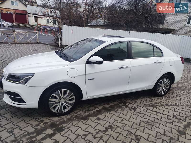Geely Emgrand EV350 2018