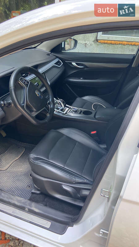 Седан Geely Emgrand EV350 2018 в Львове фото 7 Седан Geely Emgrand EV350 2018 в Львове