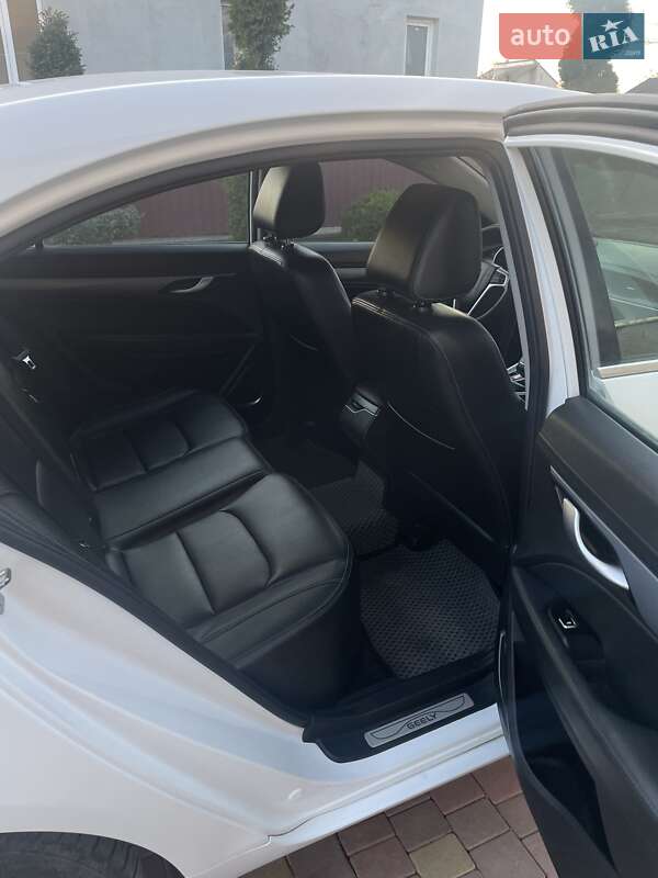 Седан Geely Emgrand EV350 2018 в Тернополе