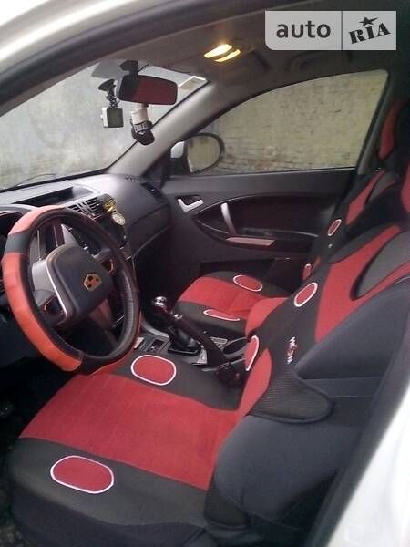 Позашляховик / Кросовер Geely Emgrand X7 2013 в Яворові