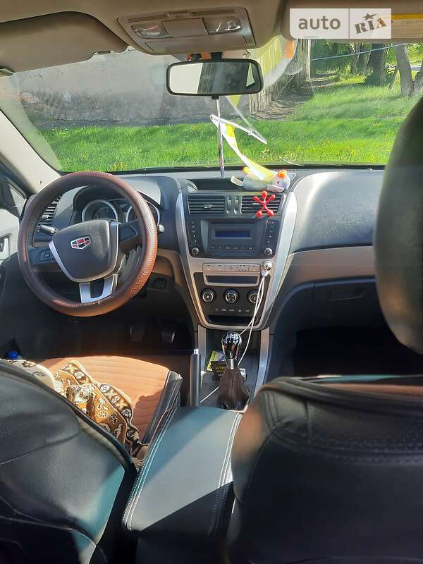 Позашляховик / Кросовер Geely Emgrand X7 2014 в 