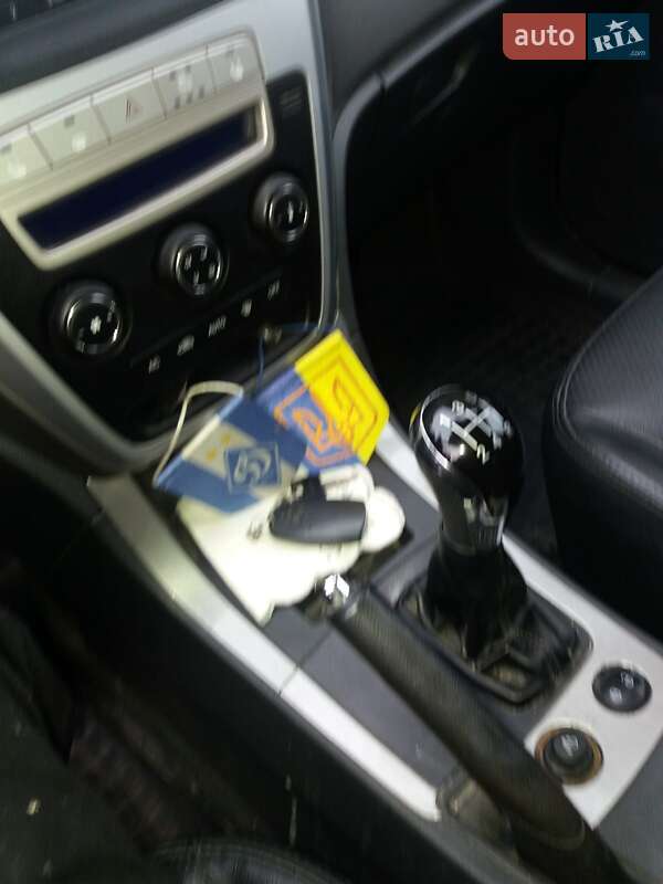 Позашляховик / Кросовер Geely Emgrand X7 2014 в Луцьку