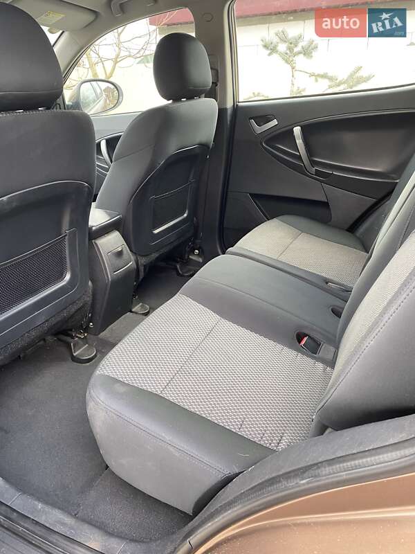 Внедорожник / Кроссовер Geely Emgrand X7 2013 в Киеве