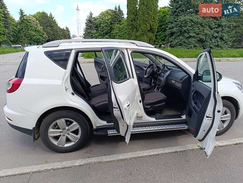 Внедорожник / Кроссовер Geely Emgrand X7 2014 в Желтых Водах фото 7 Внедорожник / Кроссовер Geely Emgrand X7 2014 в Желтых Водах
