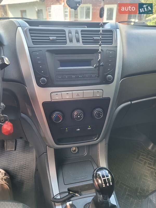 Позашляховик / Кросовер Geely Emgrand X7 2014 в Калуші