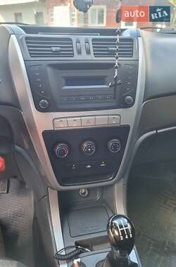 Внедорожник / Кроссовер Geely Emgrand X7 2014 в 