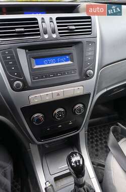 Внедорожник / Кроссовер Geely Emgrand X7 2013 в 