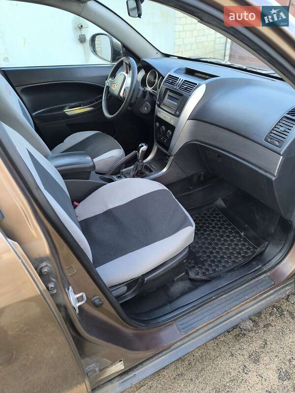 Внедорожник / Кроссовер Geely Emgrand X7 2013 в Харькове