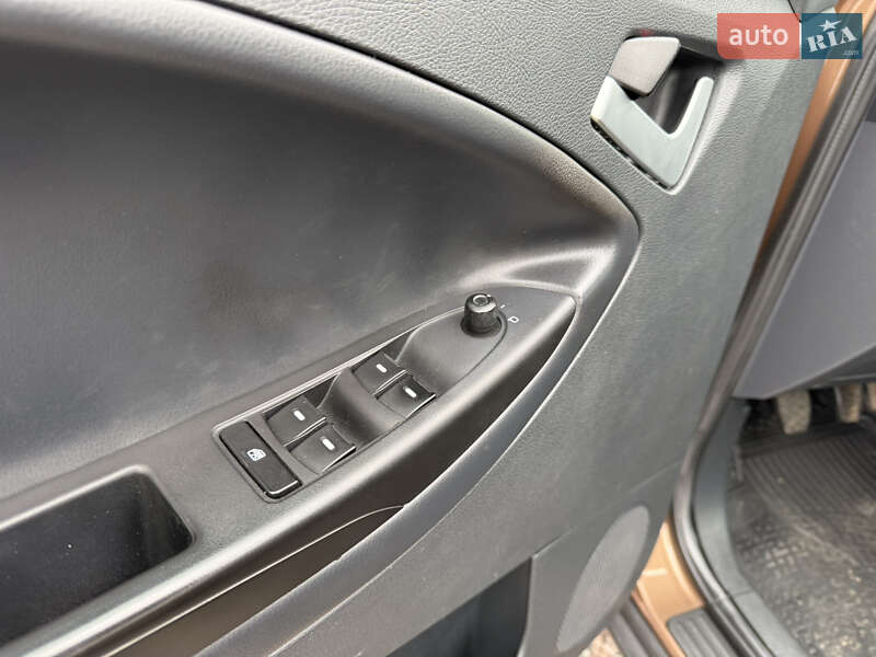 Внедорожник / Кроссовер Geely Emgrand X7 2013 в Полтаве