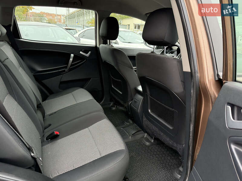 Внедорожник / Кроссовер Geely Emgrand X7 2013 в Полтаве