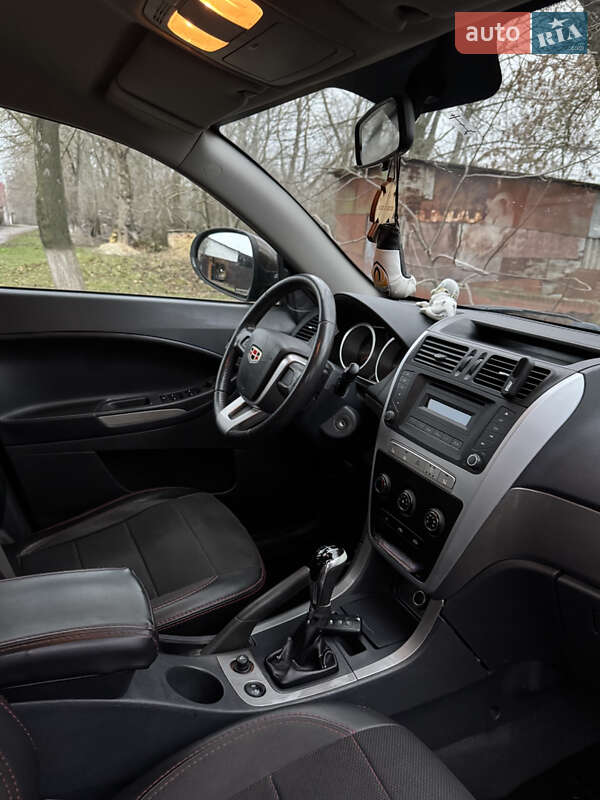 Внедорожник / Кроссовер Geely Emgrand X7 2015 в Звенигородке фото 14 Внедорожник / Кроссовер Geely Emgrand X7 2015 в Звенигородке