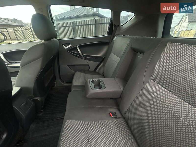 Позашляховик / Кросовер Geely Emgrand X7 2014 в Луцьку