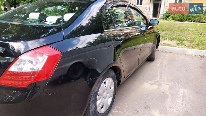 Внедорожник / Кроссовер Geely Emgrand 2013 в Харькове