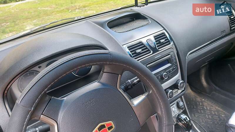 Внедорожник / Кроссовер Geely Emgrand 2013 в Харькове