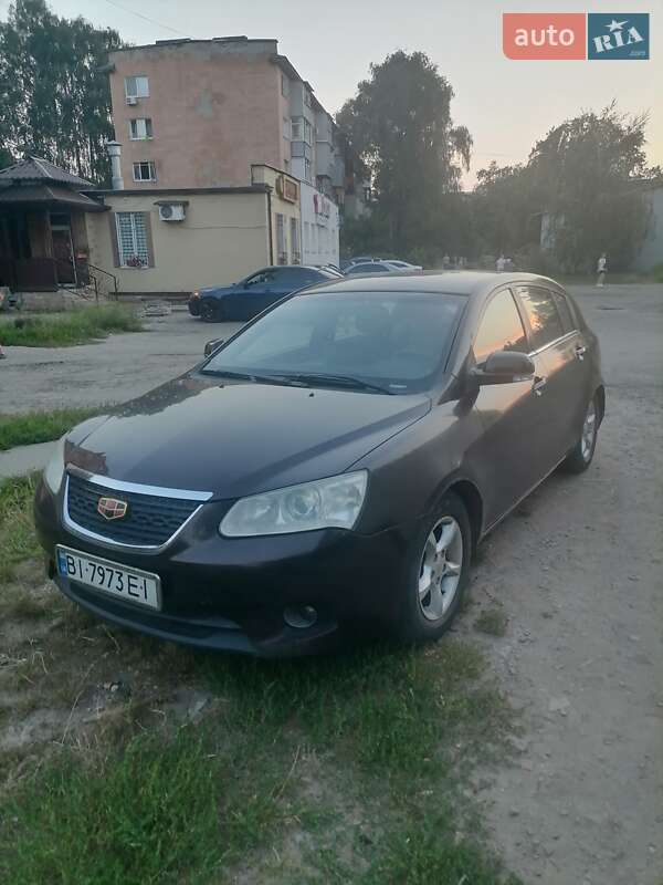 Хэтчбек Geely Emgrand 2013 в Полтаве