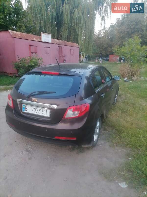 Хэтчбек Geely Emgrand 2013 в Полтаве