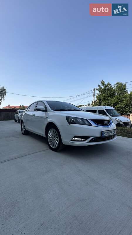 Geely Emgrand 2021