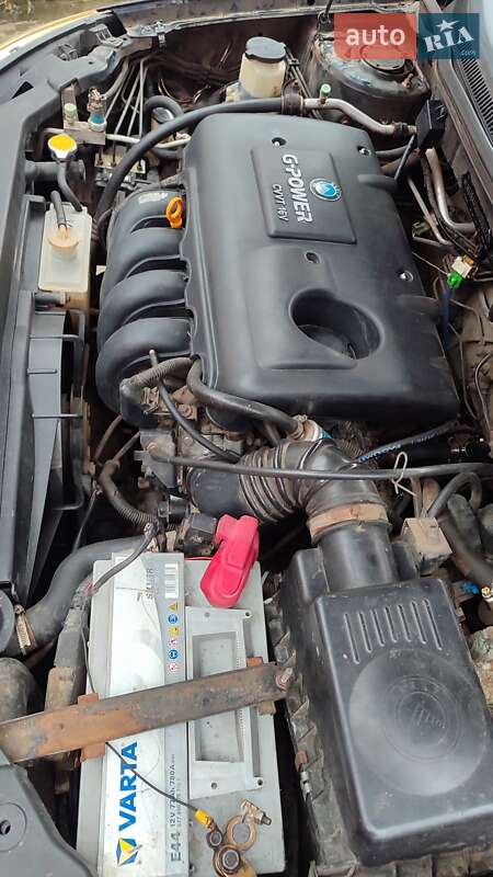 Седан Geely FC 2008 в Каневі