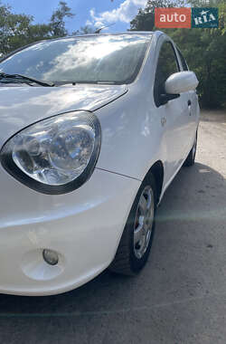 Хэтчбек Geely GC2 2013 в 
