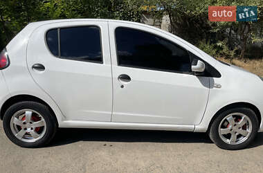 Хэтчбек Geely GC2 2013 в 