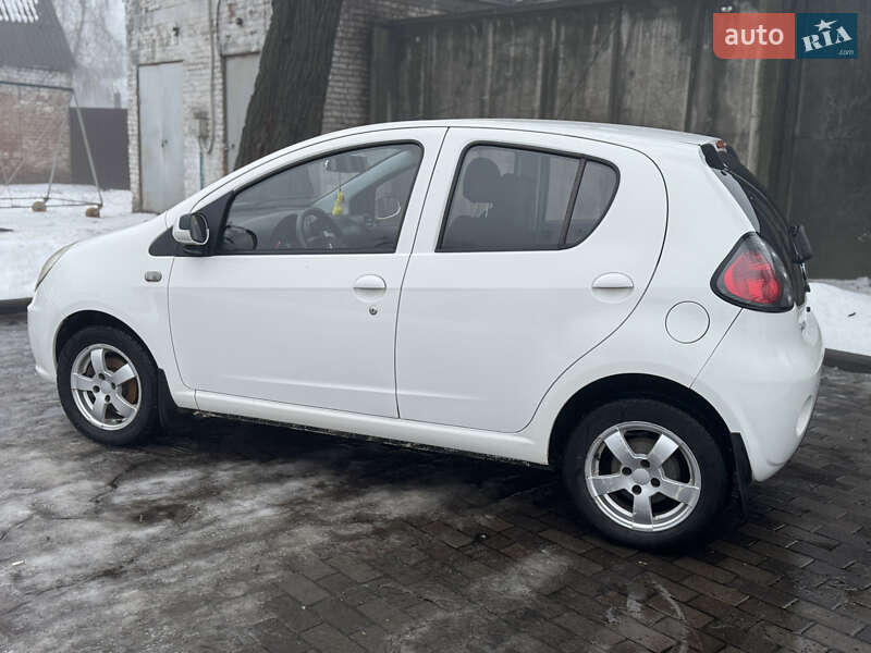 Хэтчбек Geely GC2 2013 в Лубнах