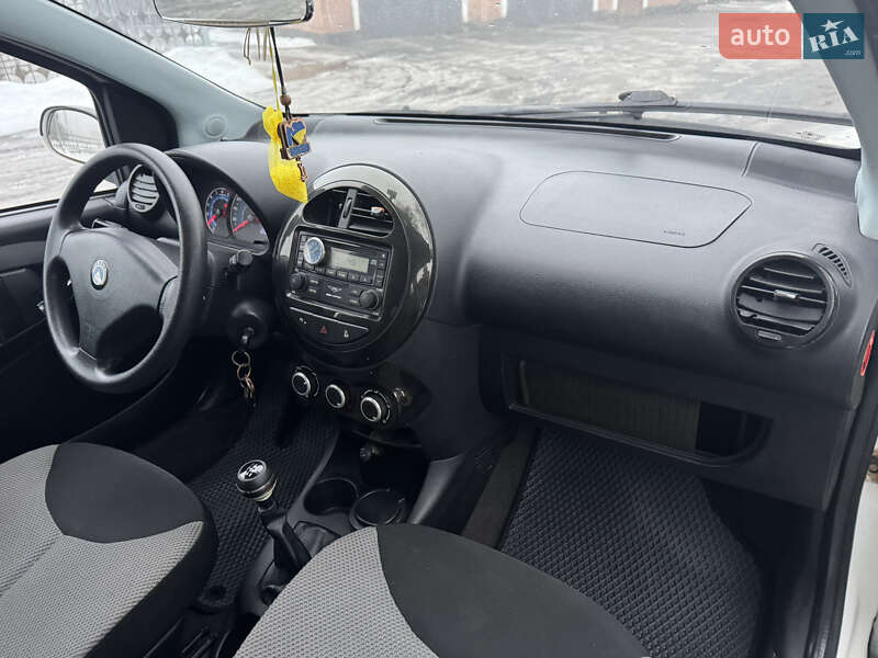 Хэтчбек Geely GC2 2013 в Лубнах