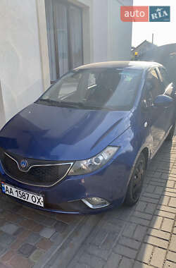Хэтчбек Geely GC5 2015 в 