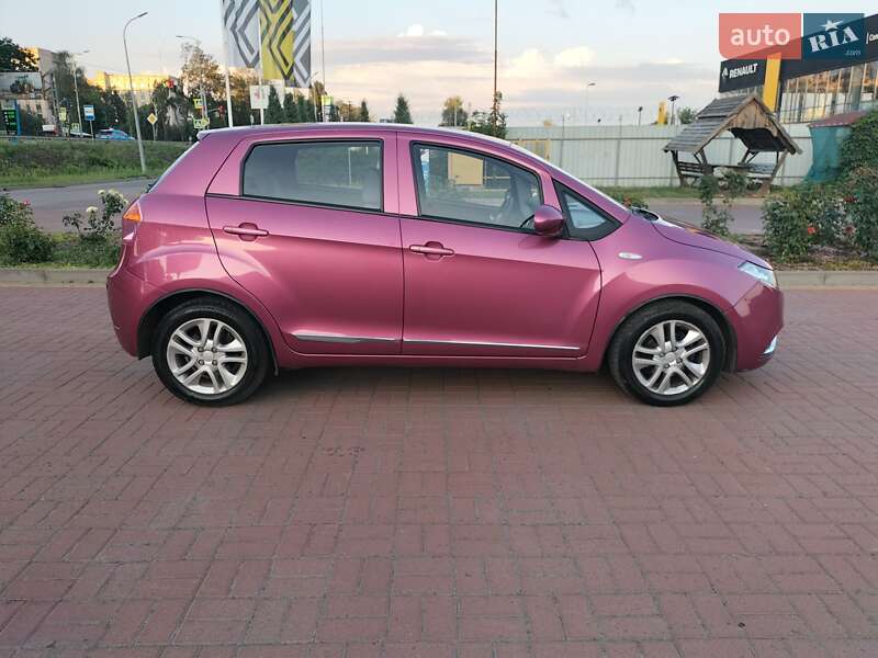 Хэтчбек Geely GC5 2015 в 