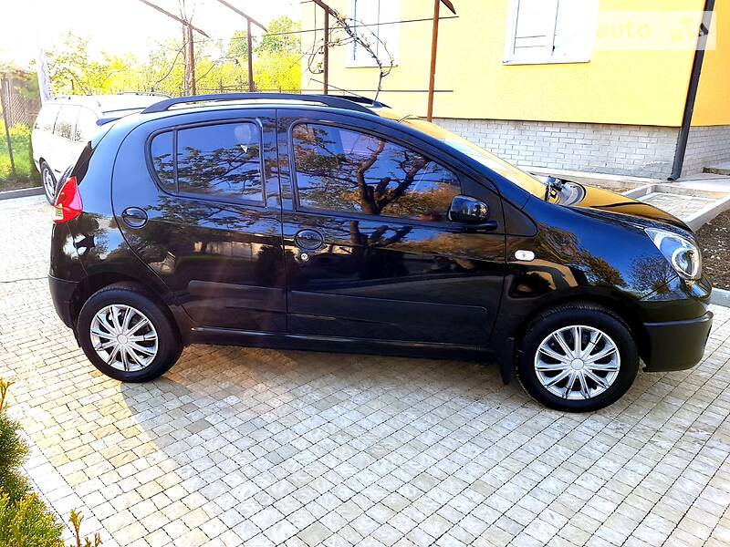 Хетчбек Geely GХ2 2013 в Чернівцях