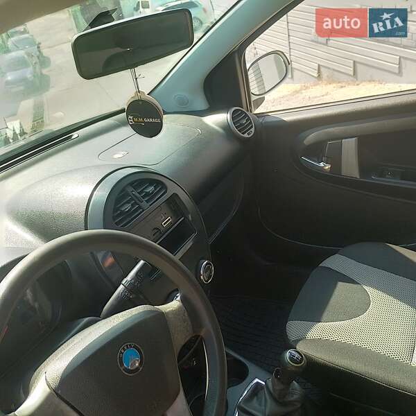 Хетчбек Geely GХ2 2013 в Запоріжжі